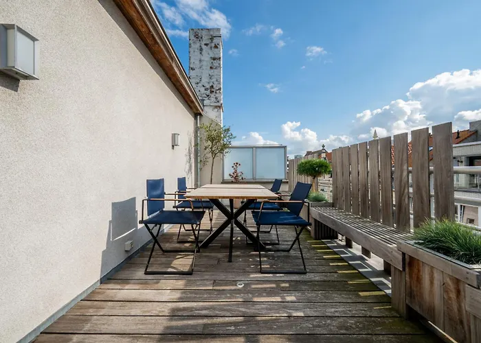 Bed & Breakfast Euphrosina Boutique Met Verwarmd Zwembad, Sauna, Vlakbij Het Oostende