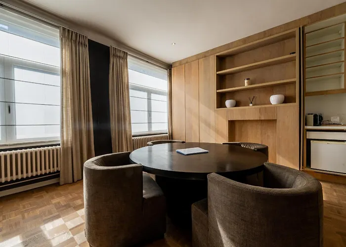 Euphrosina Boutique Met Verwarmd Zwembad, Sauna, Vlakbij Het Bed & Breakfast