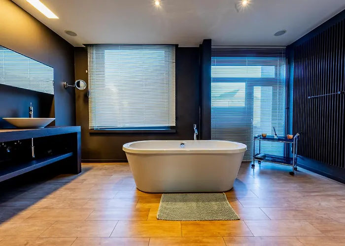 Euphrosina Boutique Met Verwarmd Zwembad, Sauna, Vlakbij Het Oda ve Kahvaltı