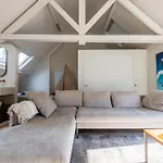 Euphrosina Boutique Met Verwarmd Zwembad, Sauna, Vlakbij Het Bed & Breakfast 4*