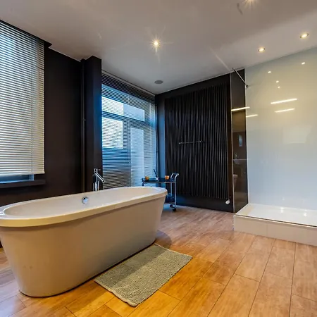 Bed & Breakfast Euphrosina Boutique Met Verwarmd Zwembad, Sauna, Vlakbij Het Ostend
