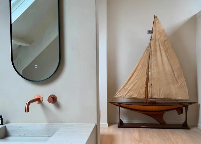 Euphrosina Boutique Met Verwarmd Zwembad, Sauna, Vlakbij Het 4* Ostende